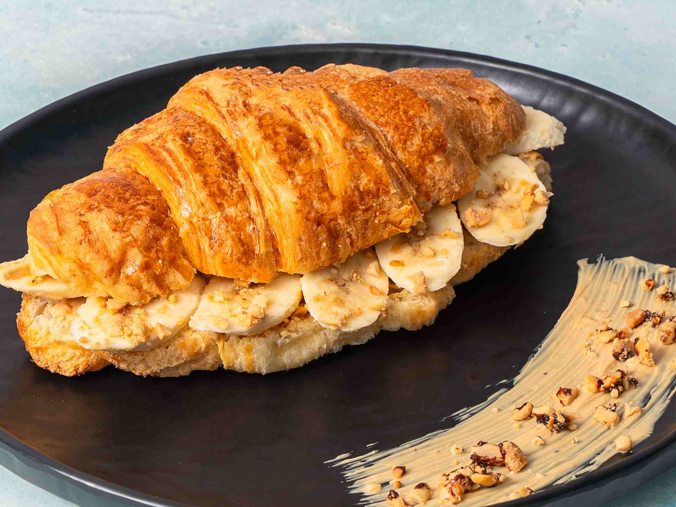 کروسان بادام زمینی | peanut croissant