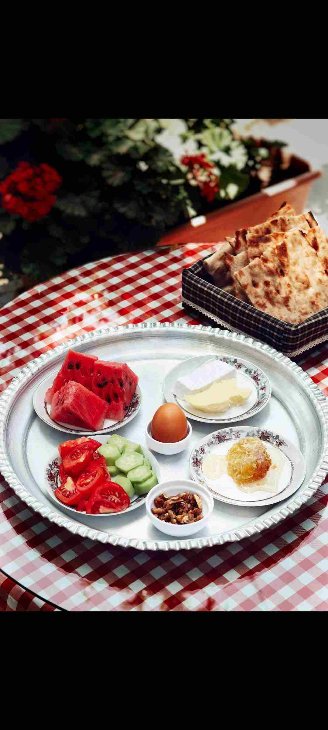 سینی مخصوص انارستان