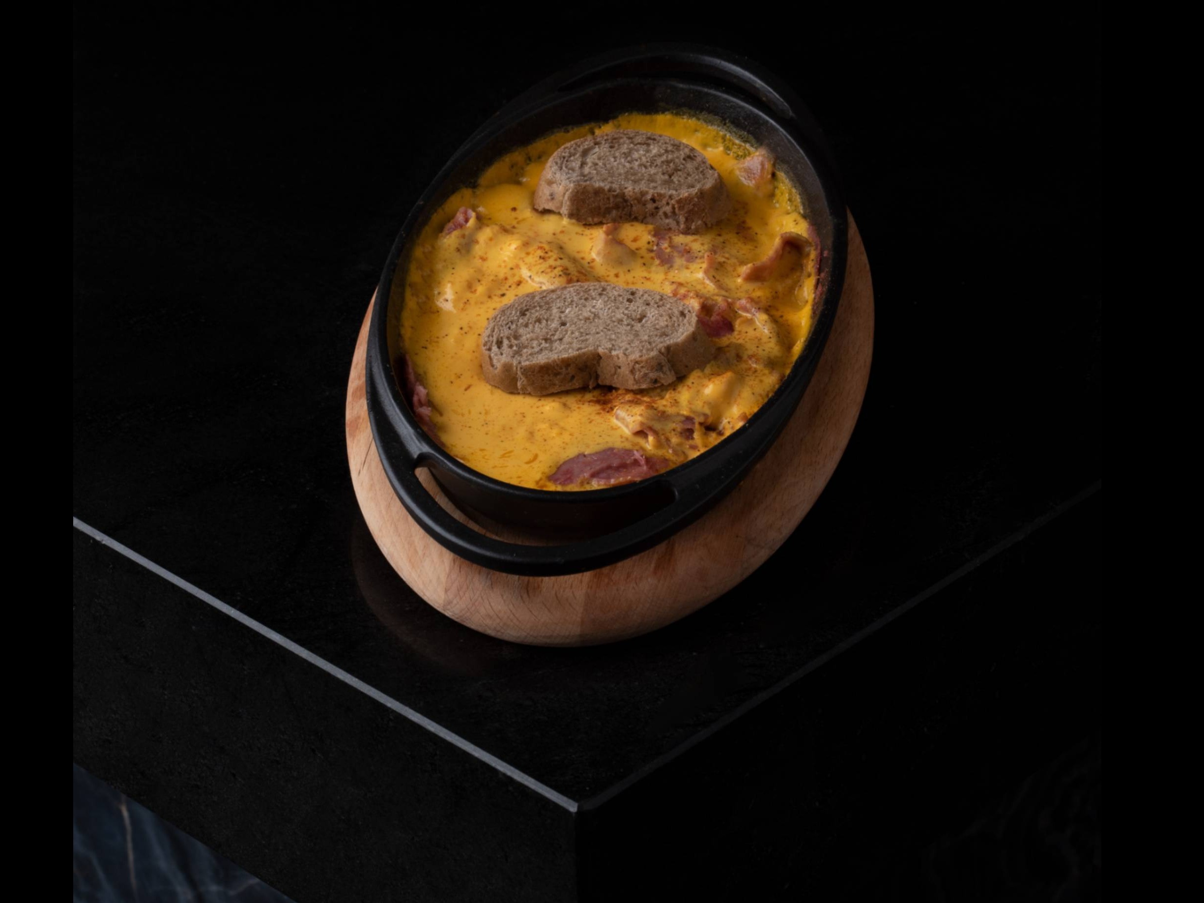 اسلایس گوشت و پنیر چدار
