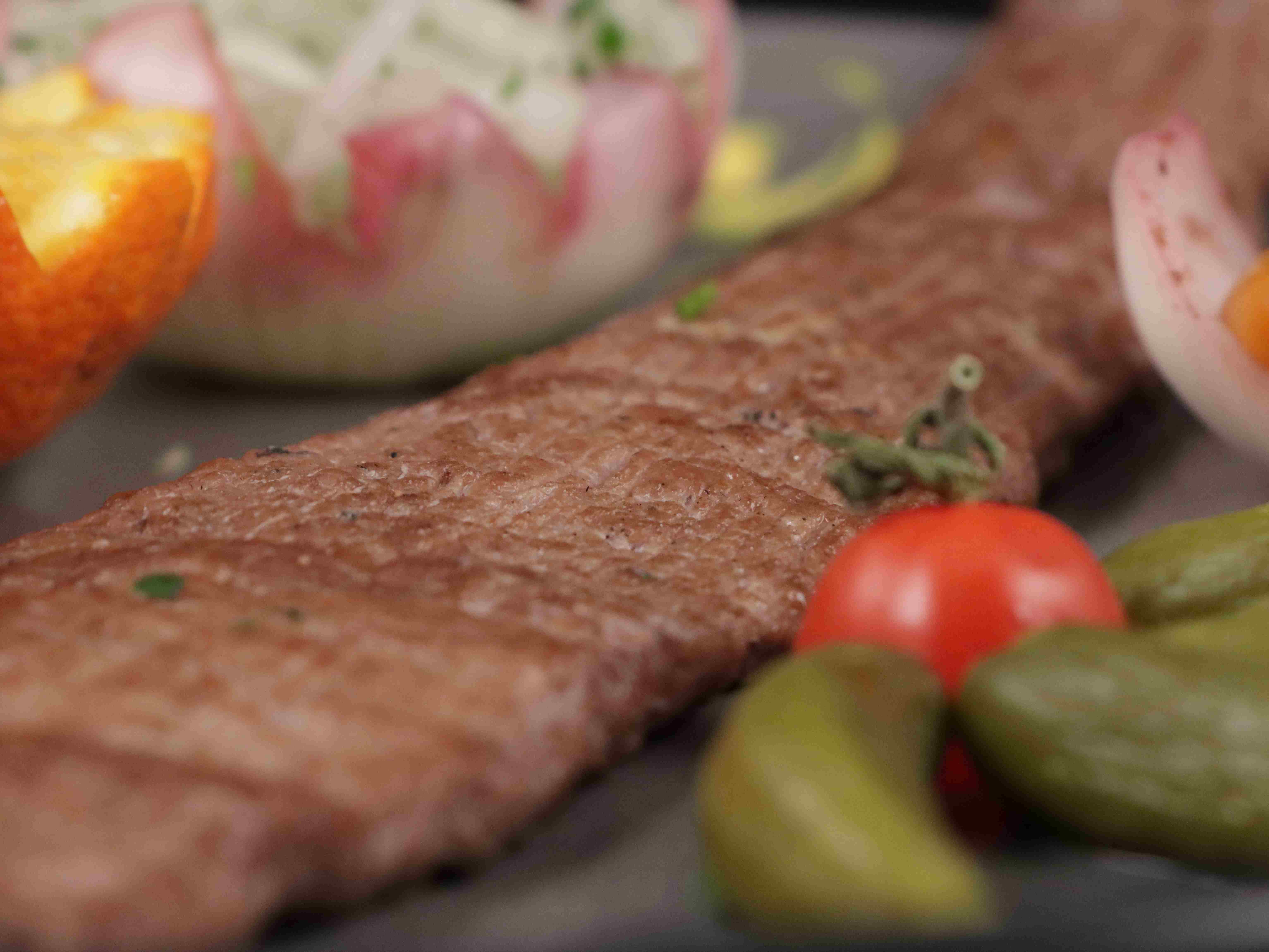 چلو کباب برگ همایونی