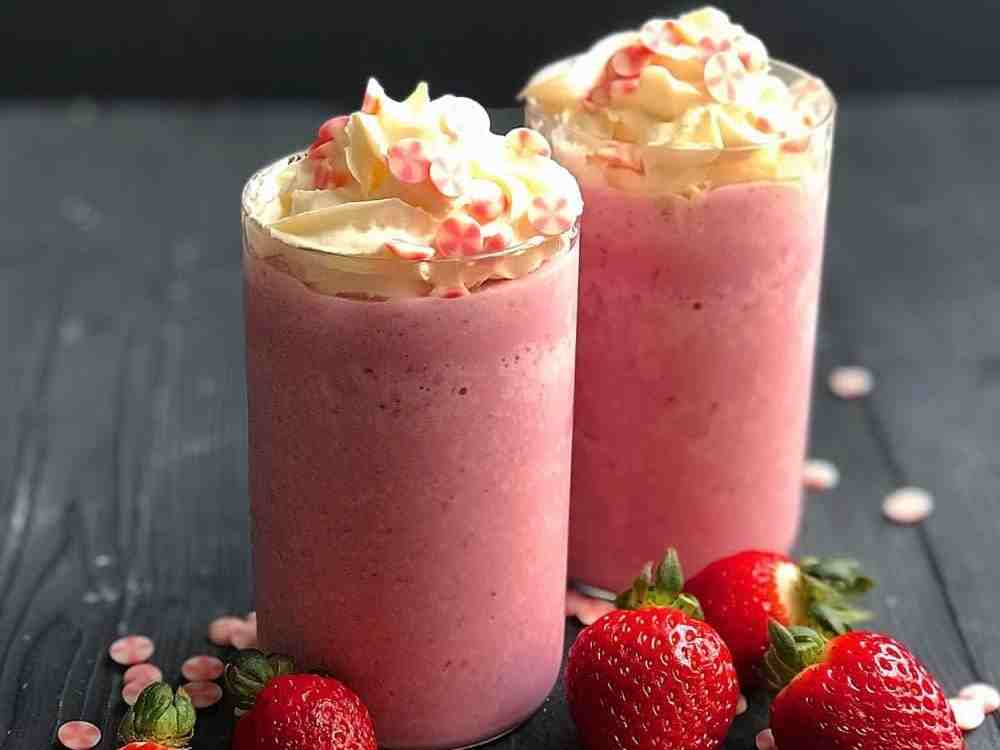 شیک توت فرنگی
