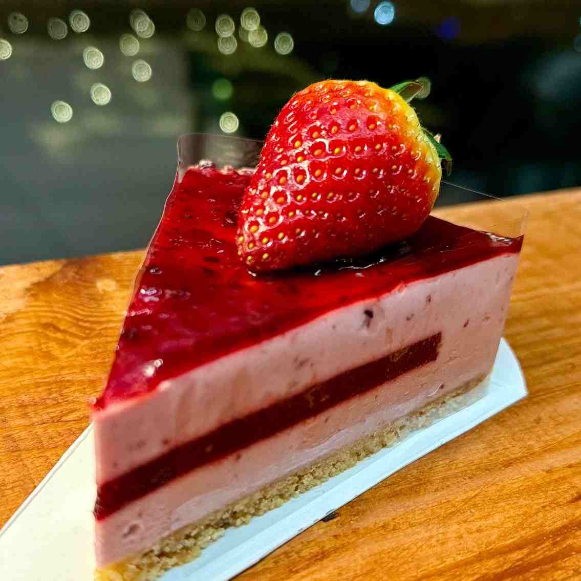چیز کیک شاهتوت