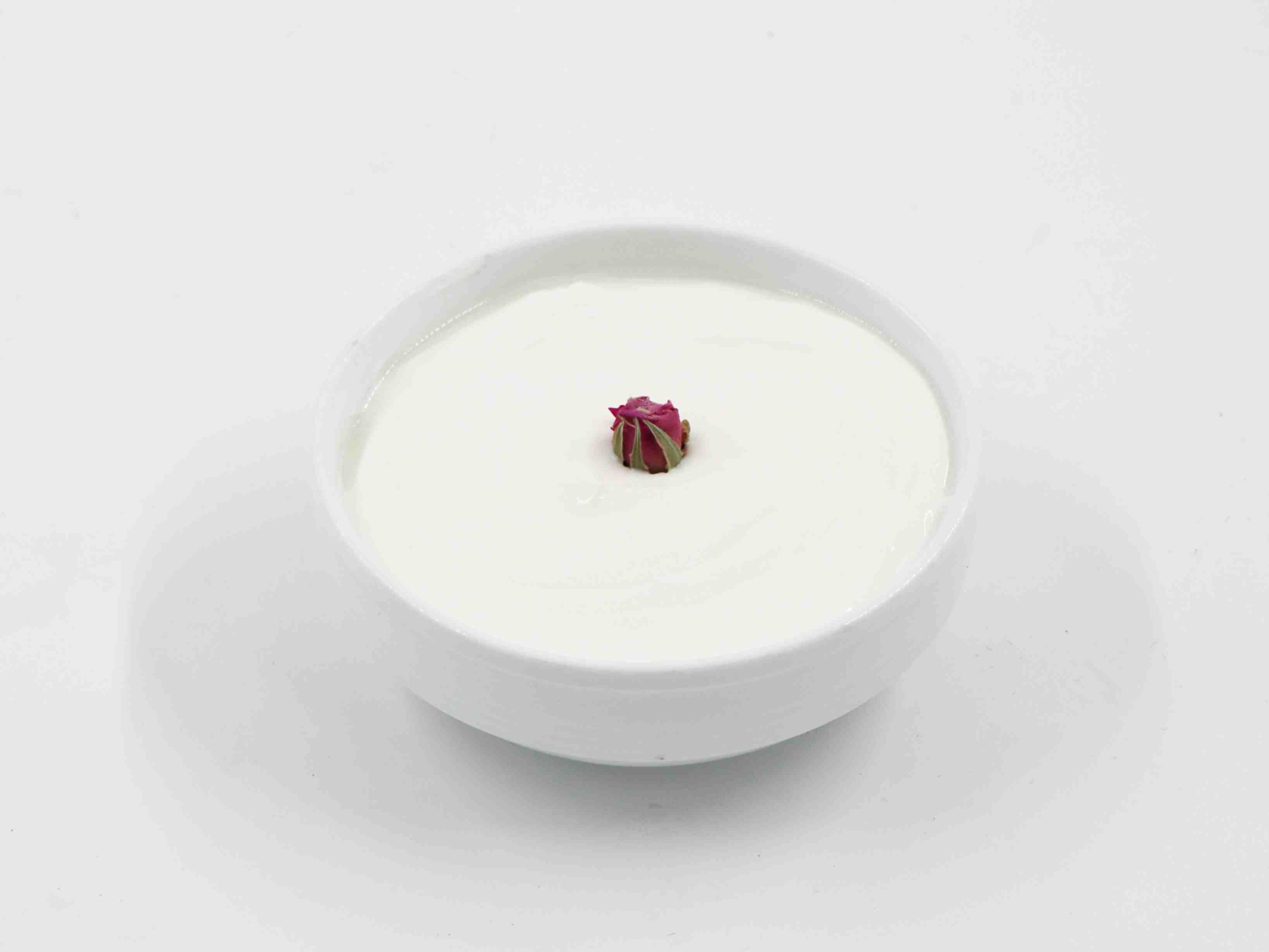 ماست چکیده