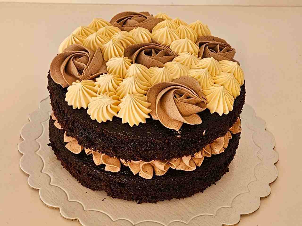 شکلاتی عریان