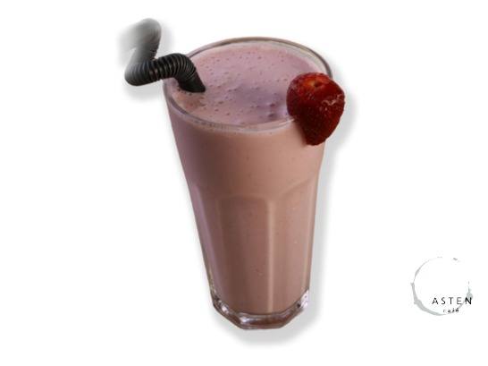 شیک توت فرنگی