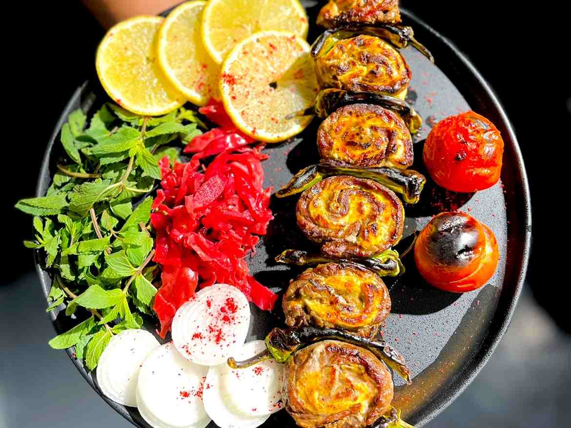 کباب رول چنجه