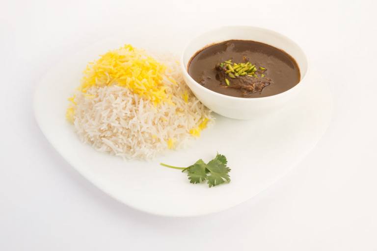 چلو خورشت کاری با فیله مرغ