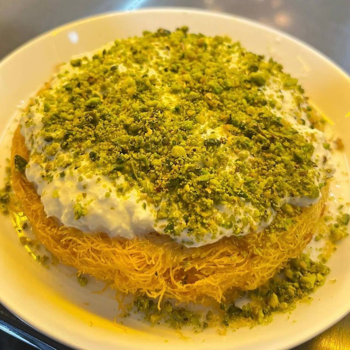 کنافه داغ دونفره (سرشیر)