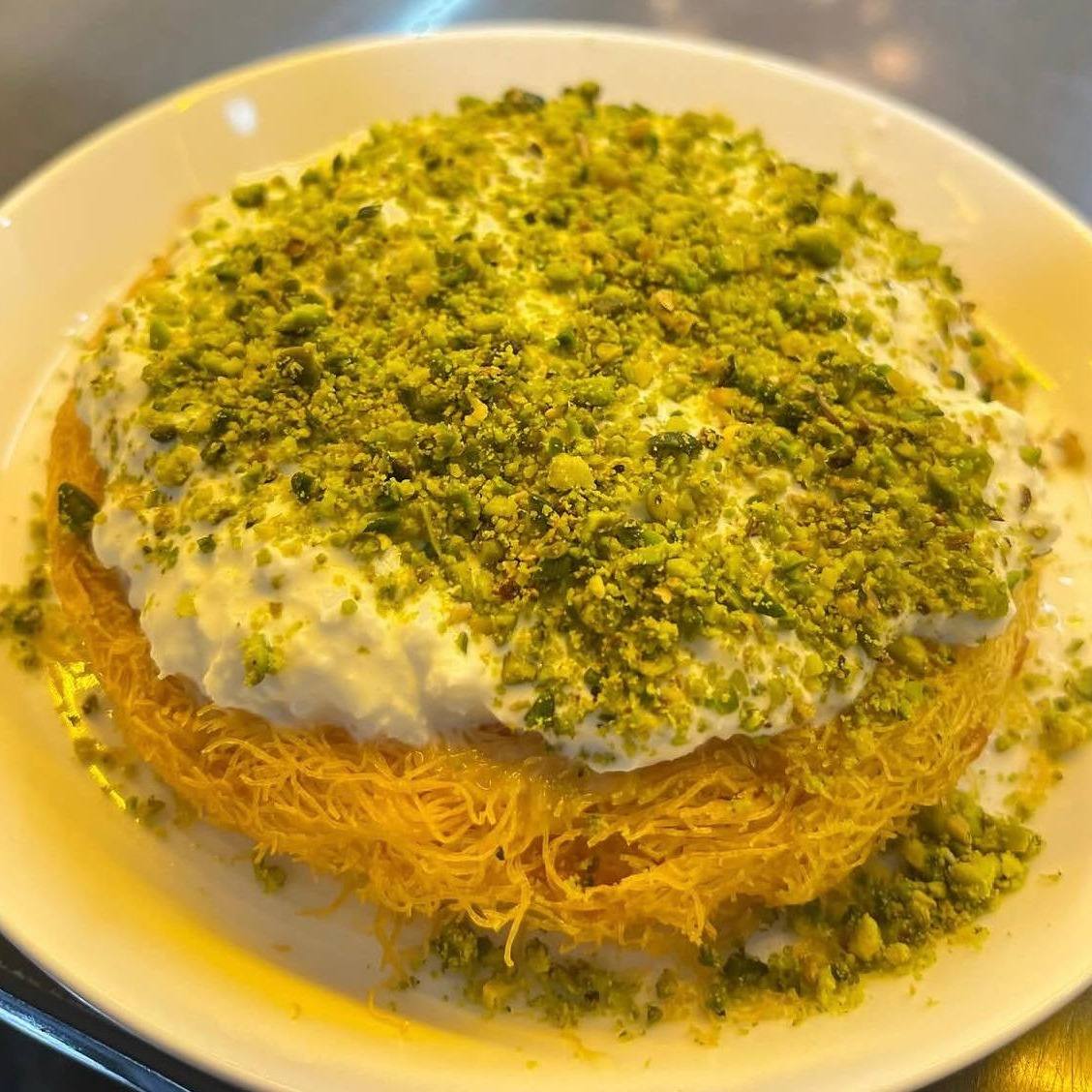 کنافه داغ چهارنفره (سرشیر)