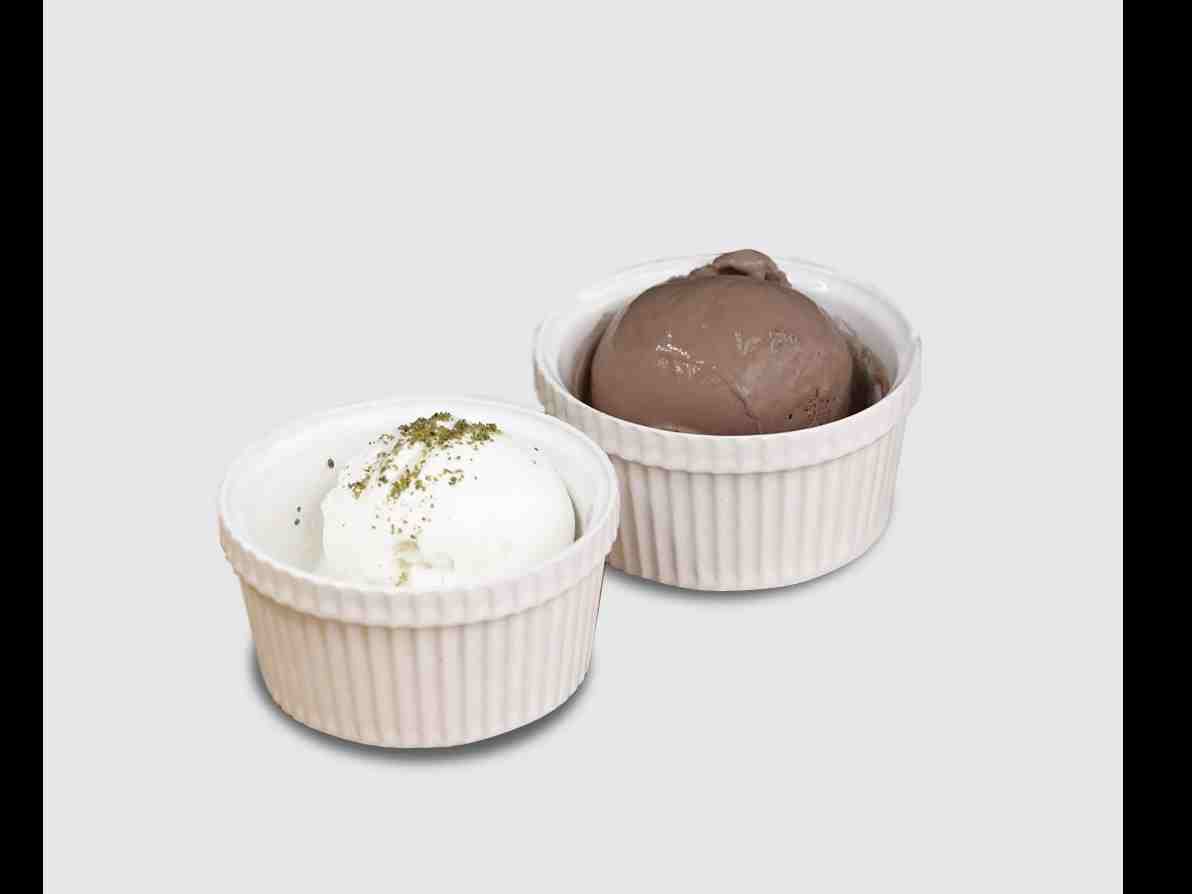 بستنی دو اسکوپ
