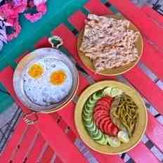 نیمرو همراه با دورچین
