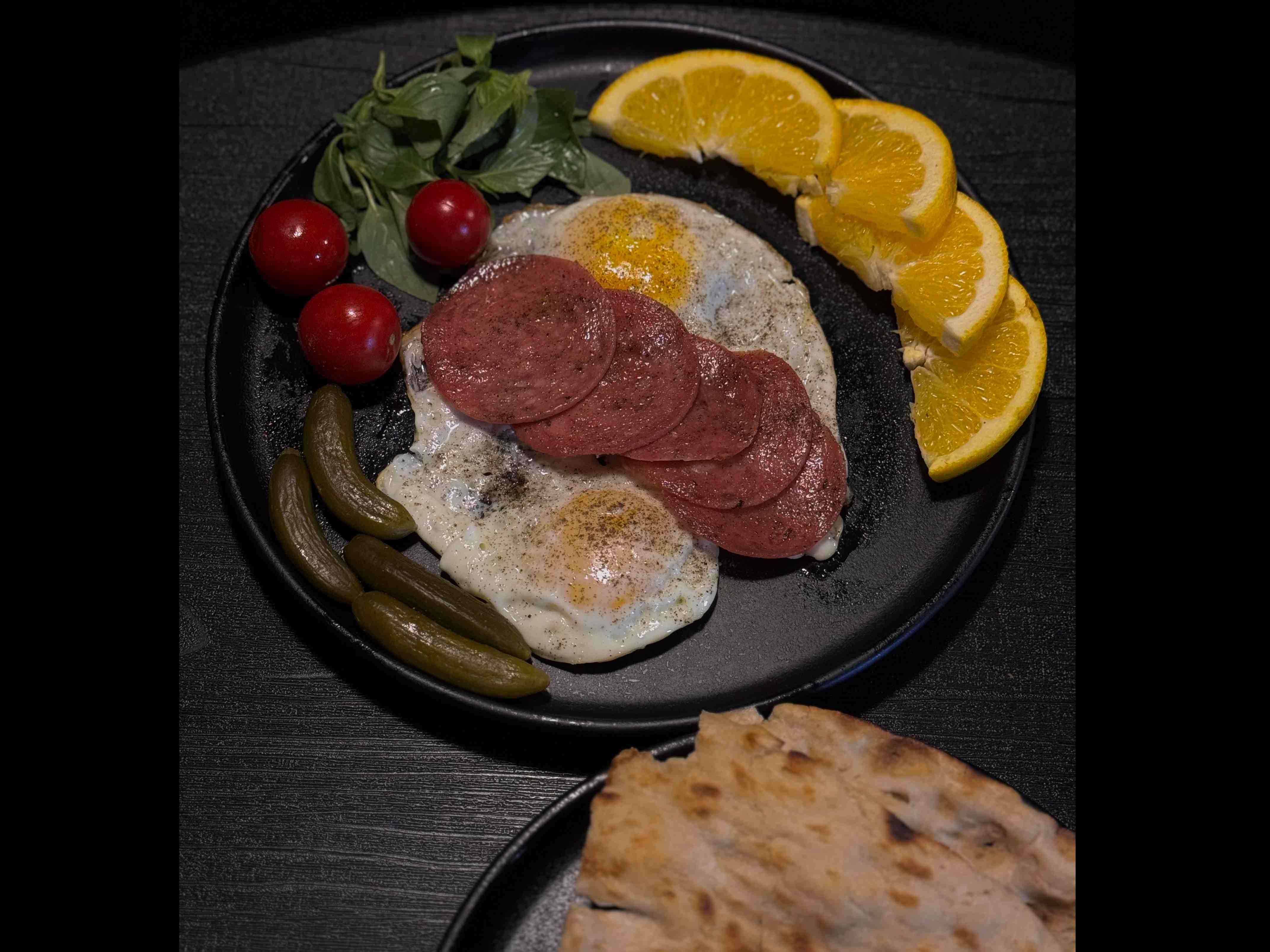 نیمرو پپرونی