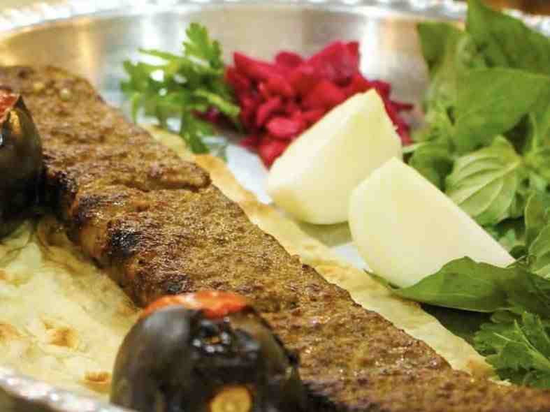 چلو کباب بناب سرآشپز