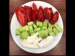 پنیر،خیار،گوجه