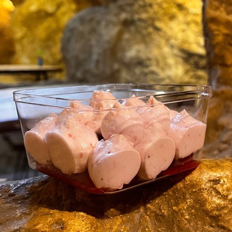 تیرامیسو توت فرنگی