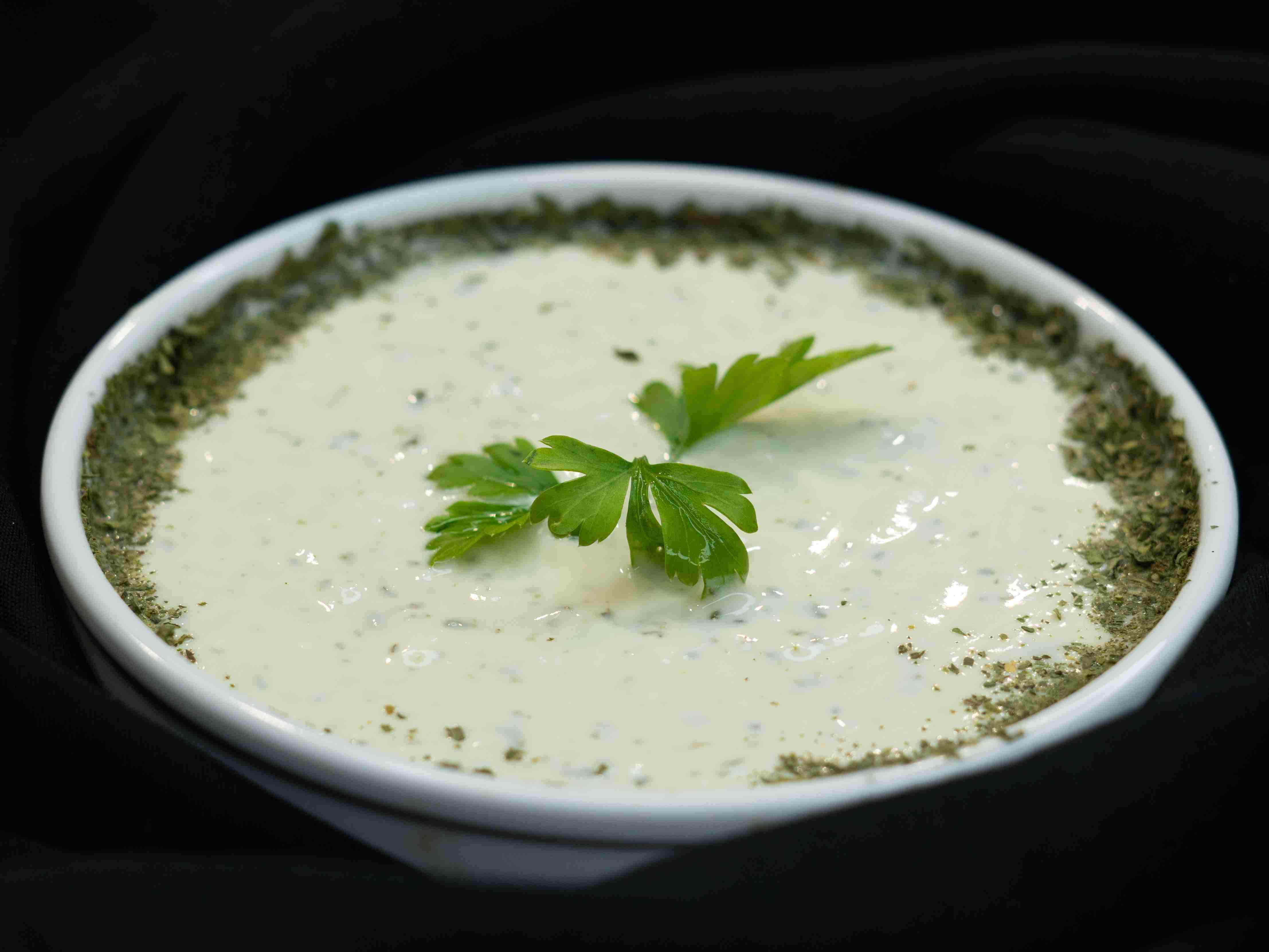 ماست دلال