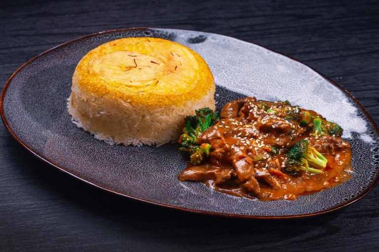 رایس اند گریوی (چلو گوشت)