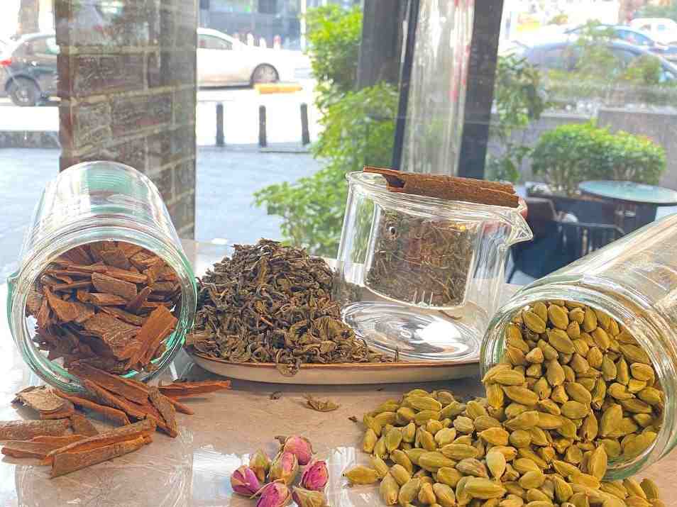 چای سبز مخصوص چری