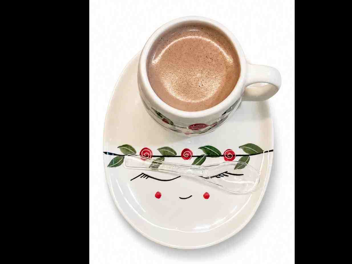 هات چاکلت فندوقی