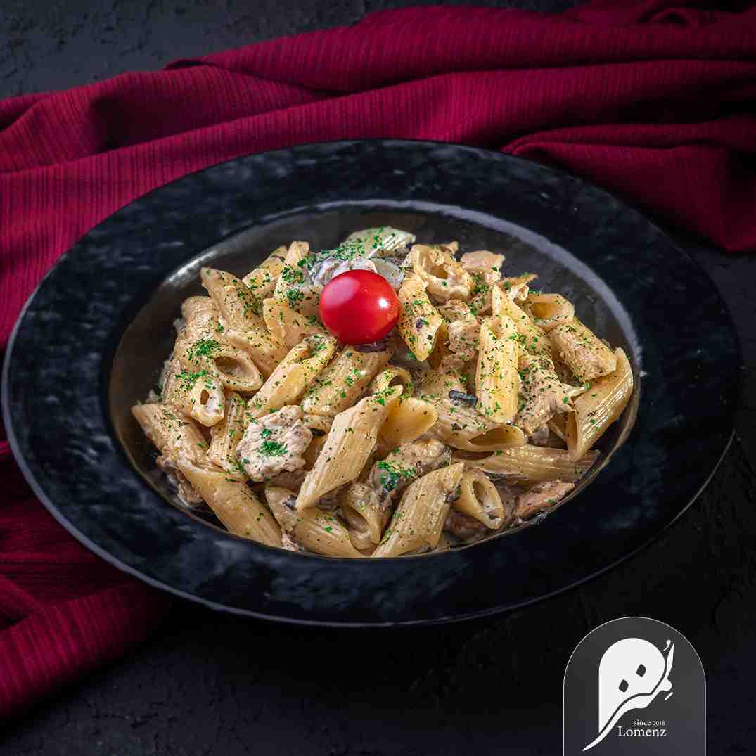 پاستا چیکن آلفردو
