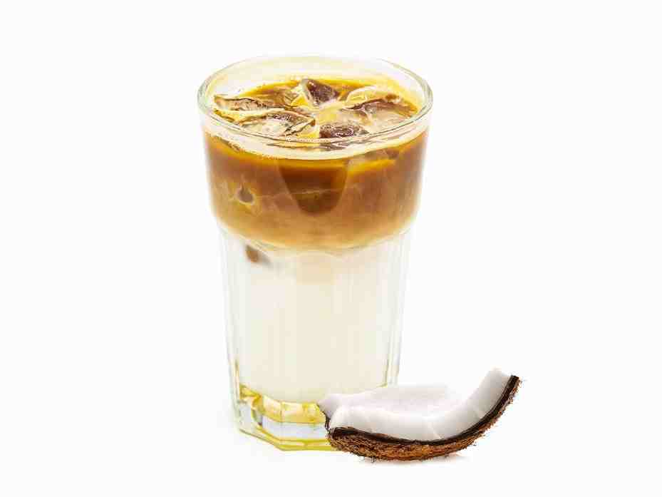 آیس لاته نارگیل