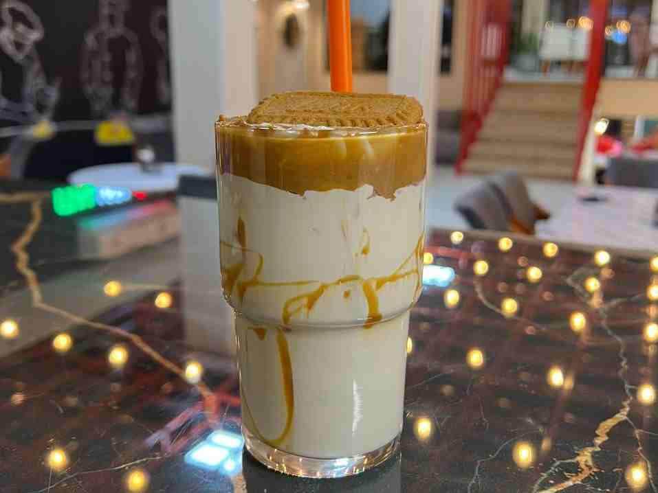 لوتوس