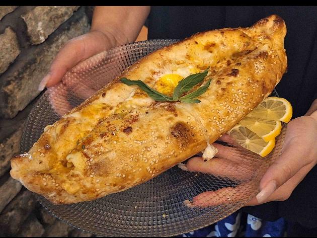 خاچاپوری (صبحانه گرجستانی)
