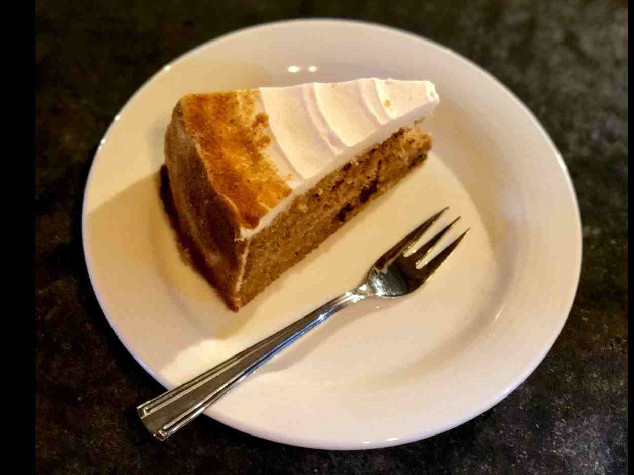 کیک هویج گردو