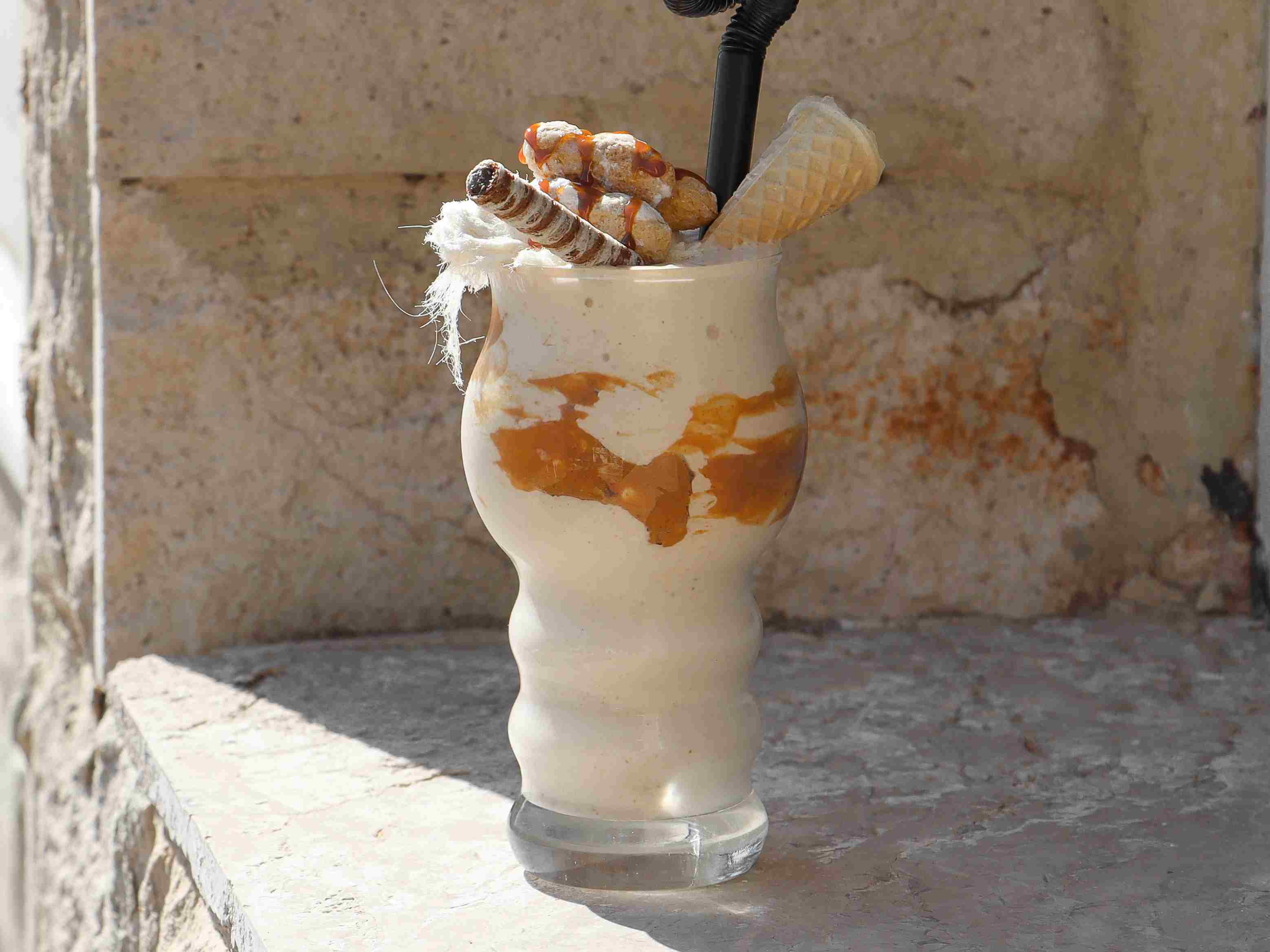 شیک بادم زمینی
