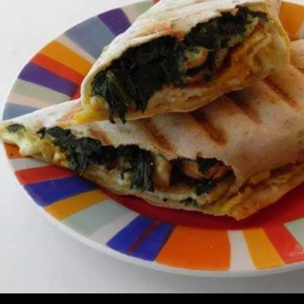 EGG SPINACH WRAPS