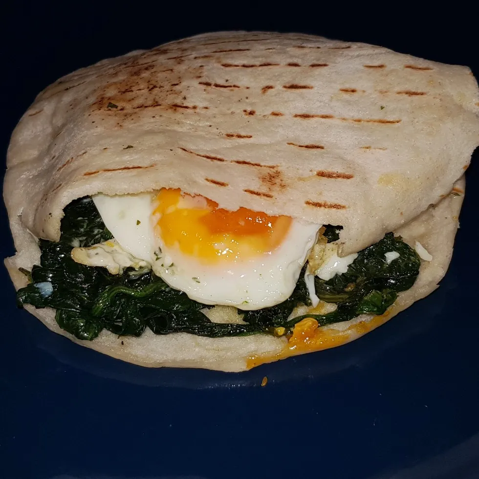 EGG SPINACH PITA