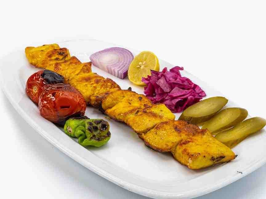 خوراک جوجه کباب زعفرانی با دورچین