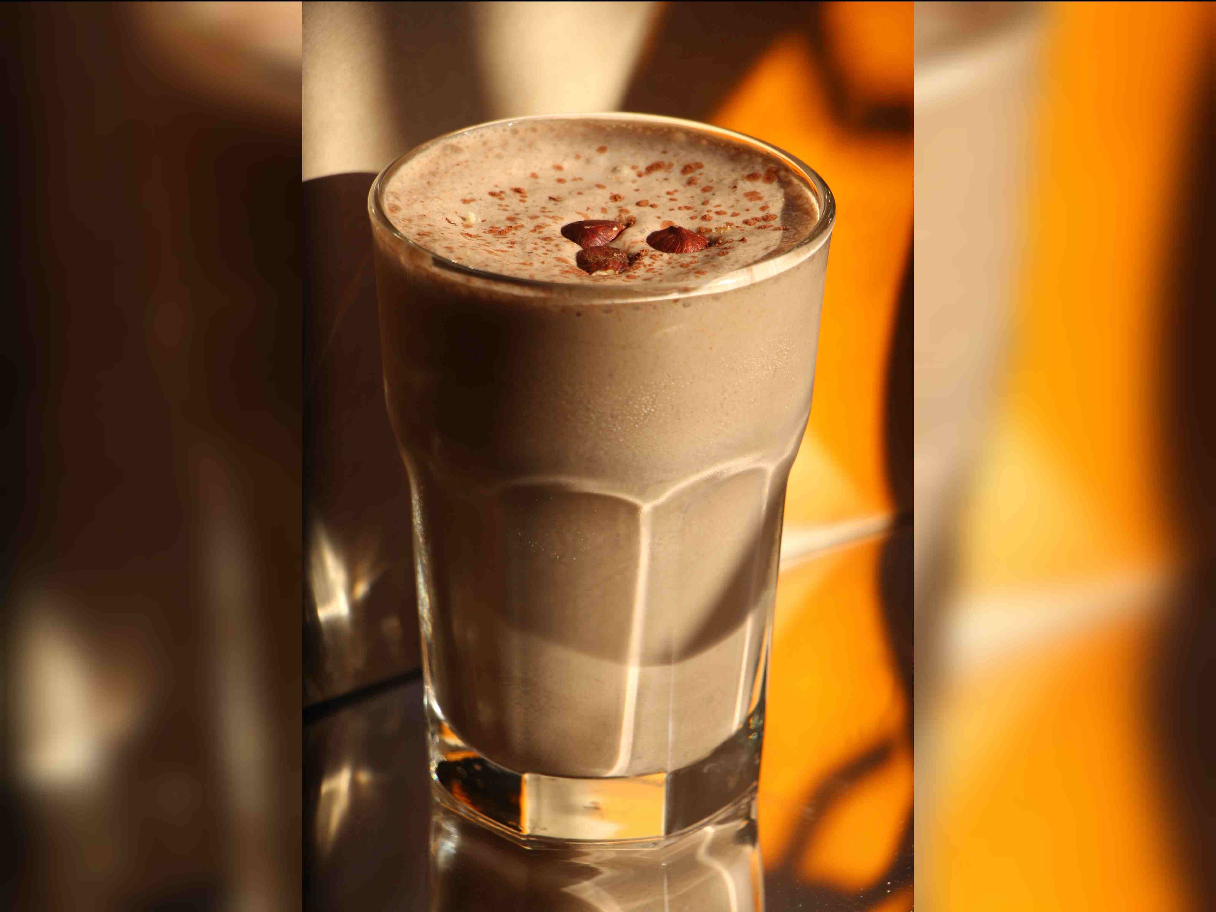 شیک شکلات فندقی