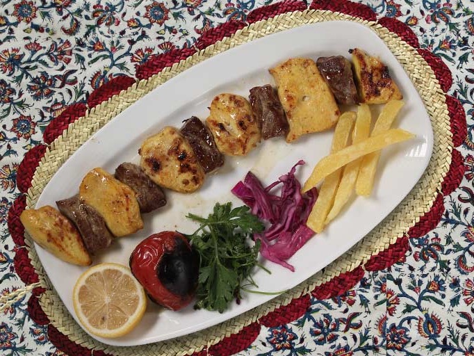 چلو کباب بختیاری