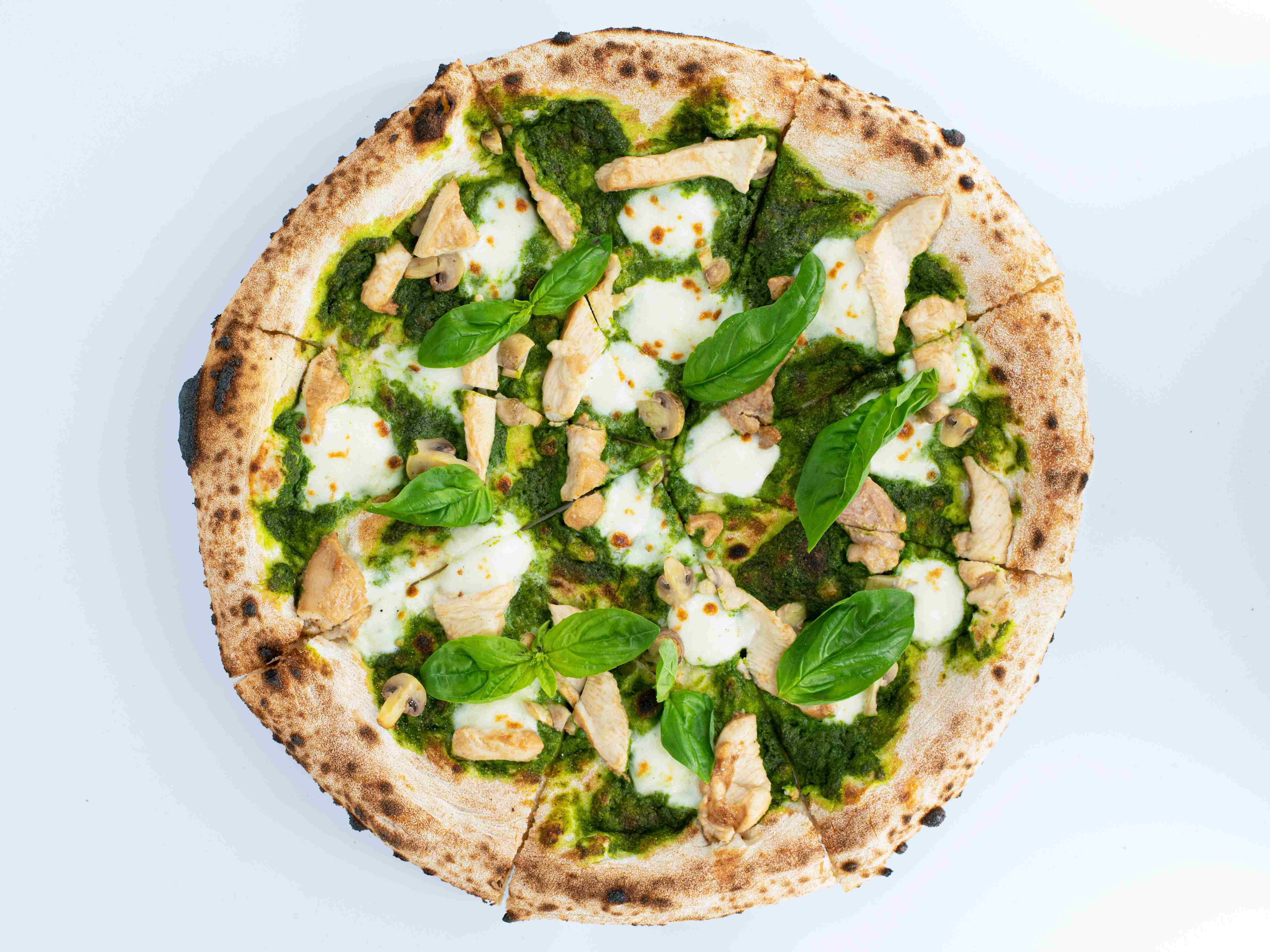 پیتزا مرغ و پستو/ Chicken and Pesto pizza