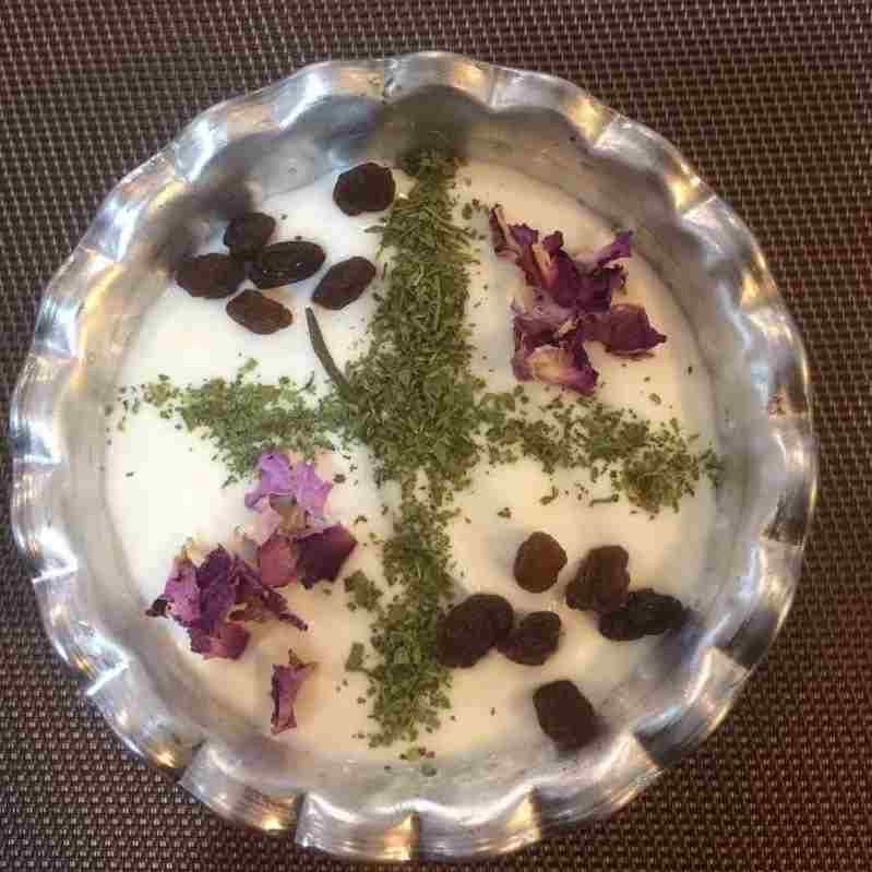 ماست چکیده