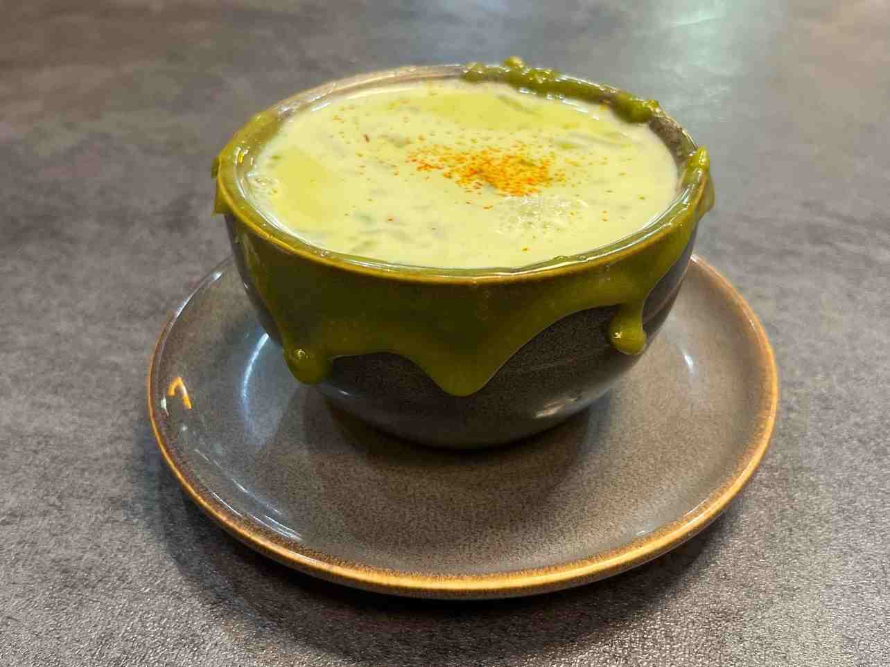 هات پسته زعفران
