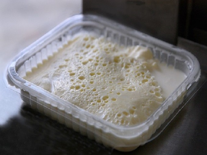 سرشیر تازه محلی