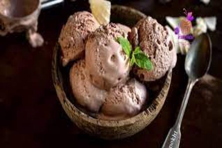 بستنی شکلاتی