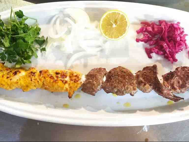 شیشلیک طلائی 450 گرم ( شیشلیک 230 گرم و جوجه فیله 220 گرم )