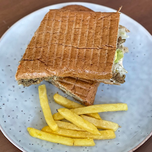 پنینی قارچ و گوشت