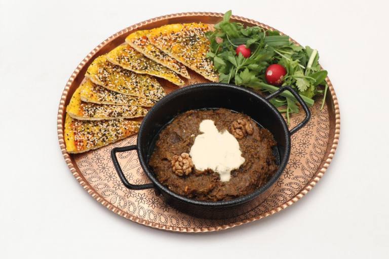 کشک بادمجان + نان سنتی