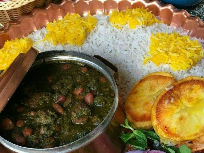 چلو قورمه سبزی