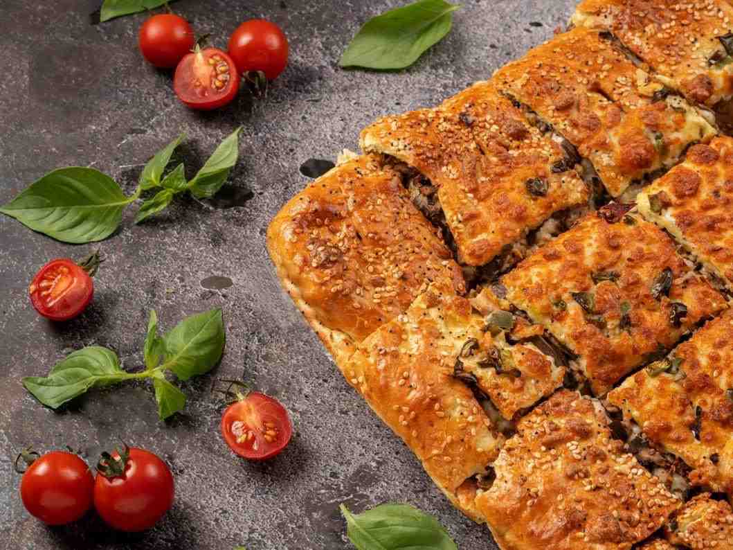 پیتزا بعلبکی مخلوط ۸ نفره( لحم و دجاج)