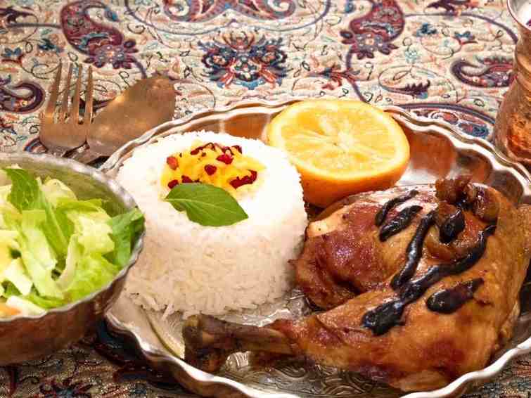 چلو مرغ سرخ شده