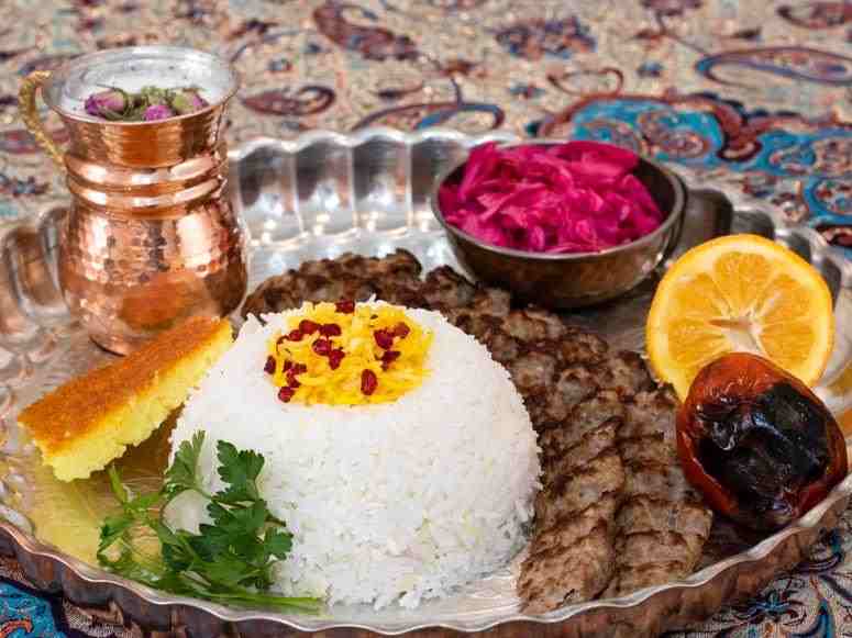 چلو کباب کوبیده گوسفندی
