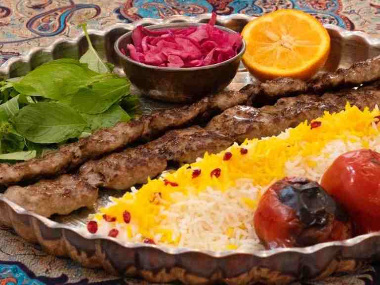 چلو کباب لقمه گوسفندی