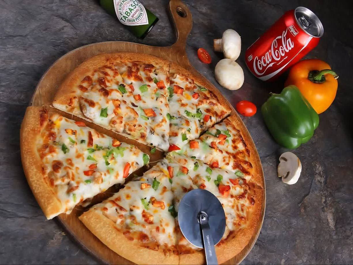 پیتزا آمریکایی مخلوط سایز متوسط اقتصادی