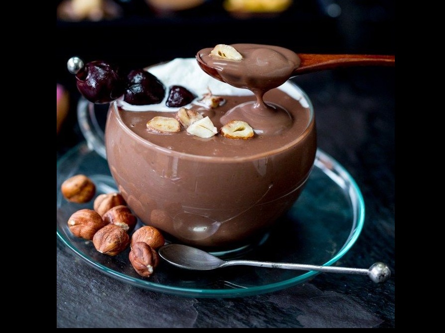 هات چاکلت فندقی