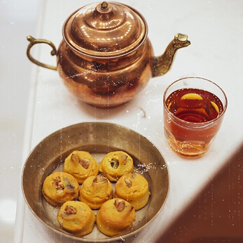نان خرمایی گردویی